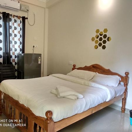 Candolim Beach Place Екстериор снимка
