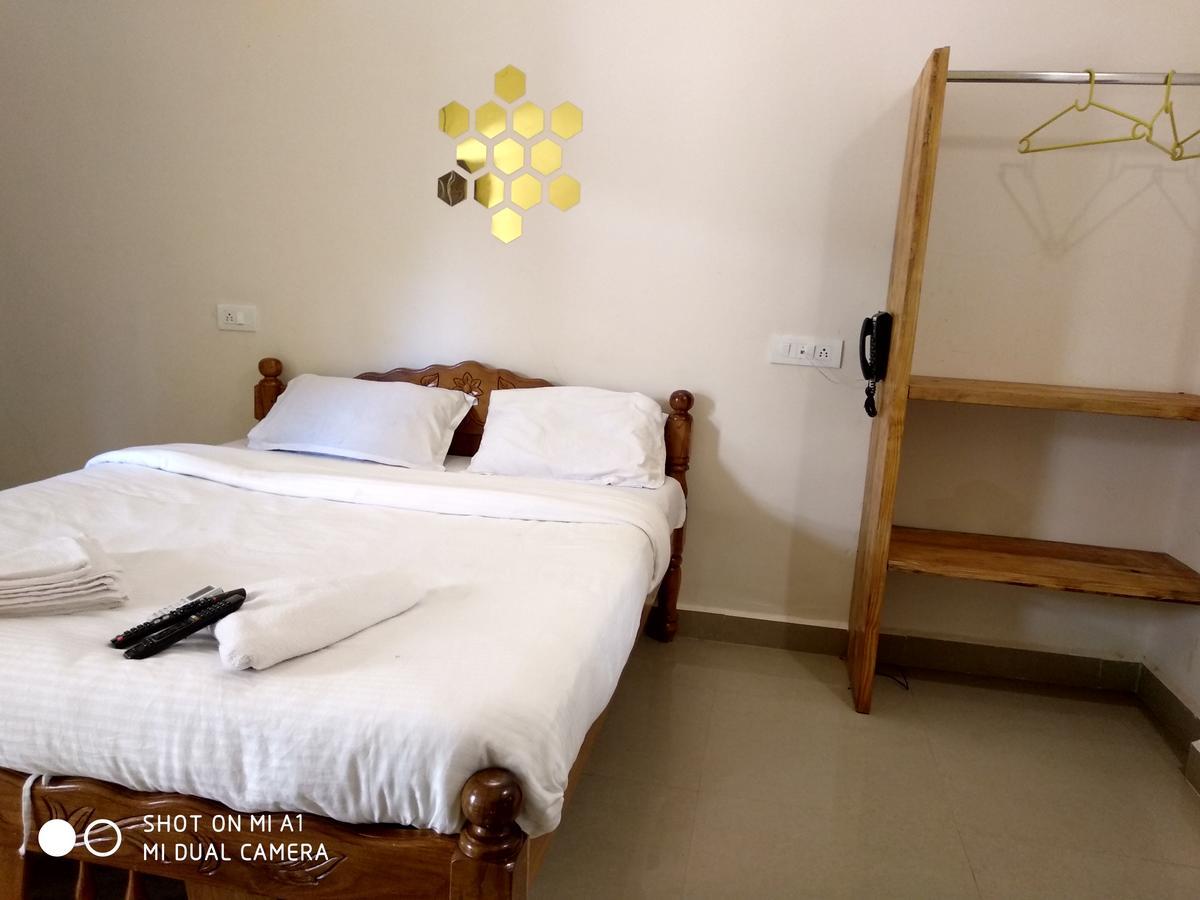 Candolim Beach Place Екстериор снимка