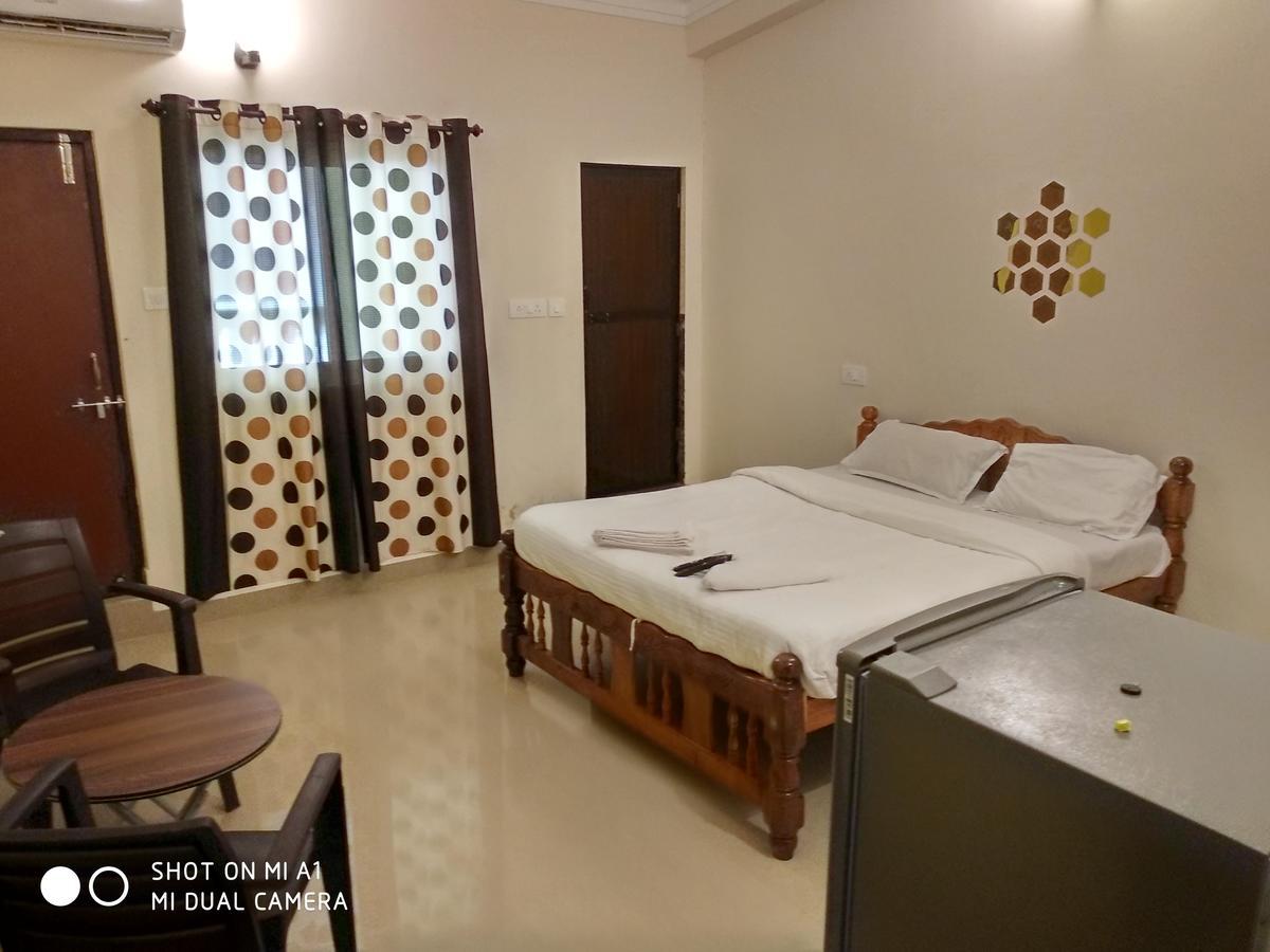 Candolim Beach Place Екстериор снимка