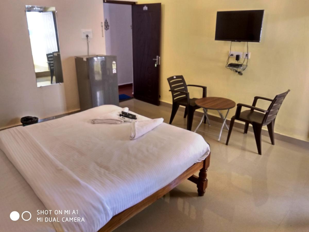 Candolim Beach Place Екстериор снимка