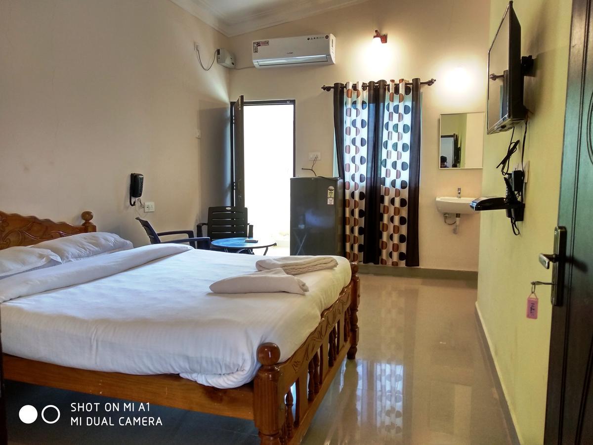 Candolim Beach Place Екстериор снимка