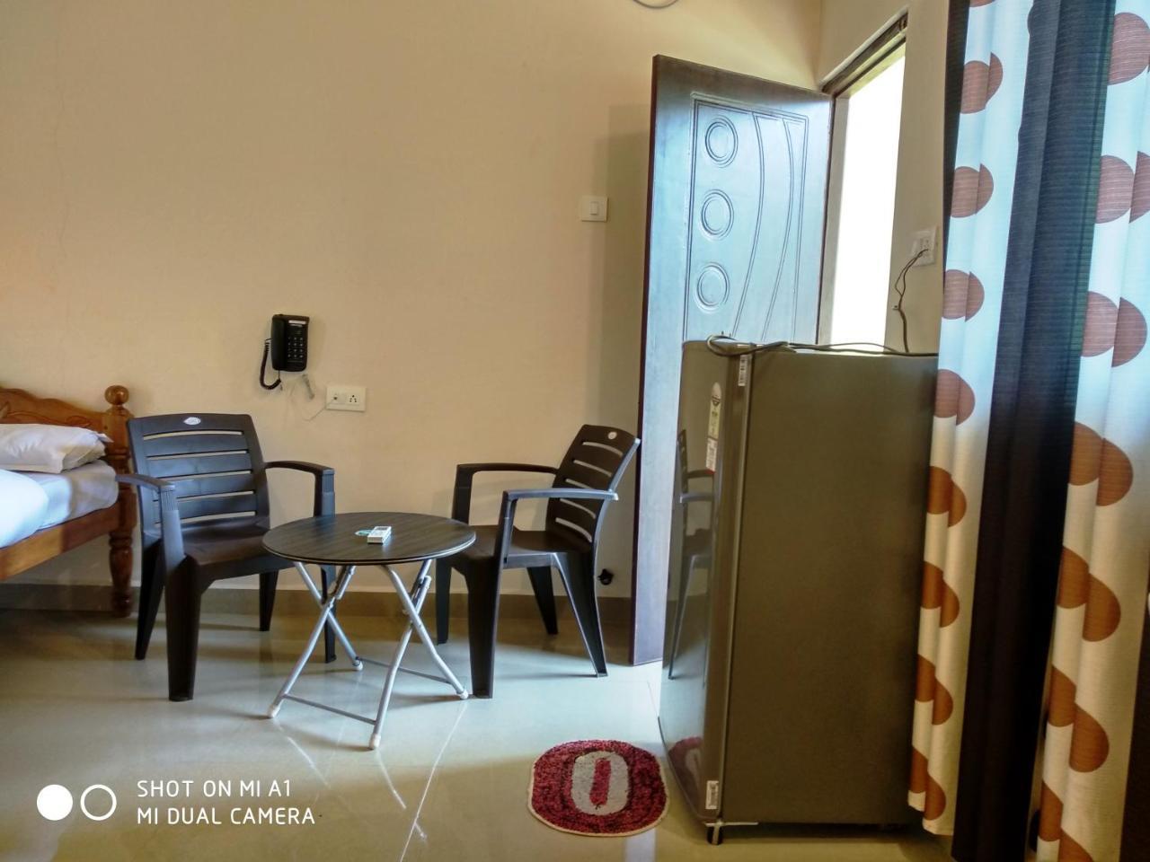 Candolim Beach Place Екстериор снимка