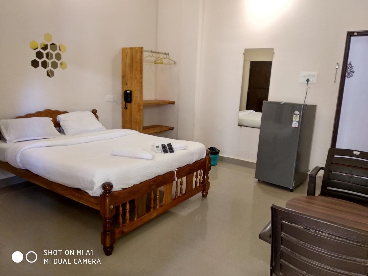 Candolim Beach Place Екстериор снимка